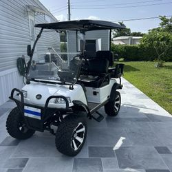 2023 Evolution Electric Vehicle 4-seater 