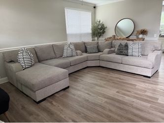 Oversized sectional sofa set / Delivery Available