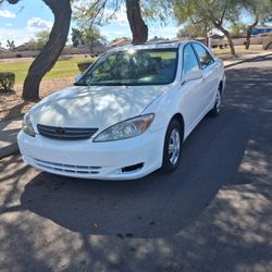 Toyota Camry 2004.  4 Cylinders  2.4