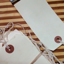 Pack of 60 Large Vintage Style hang Tags
