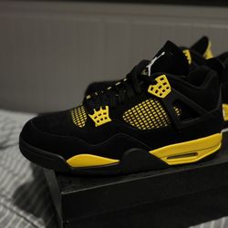 Jordan 4 Thunder Size 11