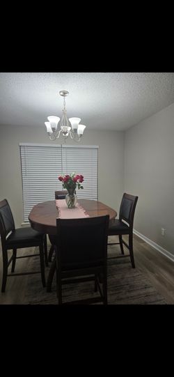 $50- Dining Table & 4 Chairs for Sale