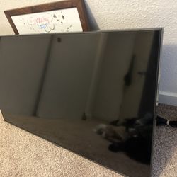 Roku Flat Screen tv 