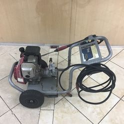 Honda Pressure Washer XR2(contact info removed) PSI, With Hose  And Pressure Washing Gun
