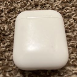 AirPods 1st Gen Charging Case