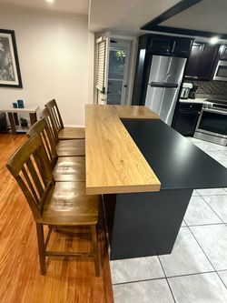 Kitchen island