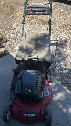 Self propelled lawnmower