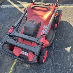 Lawnmower / No Battery/ Haven't Been Tested /sold As Is