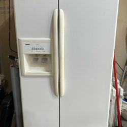 Kenmore refrigerator with ice and water dispenser