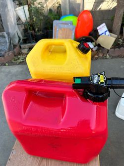 2-Pack 5 Gallon Fuel Cans – Diesel Can + Gas Can with No-Spill Spout.