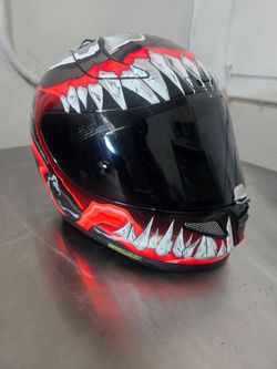 Motorcycle helmet