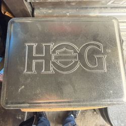 HOG PATCH COIN AND PIN SET 