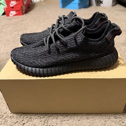 Yeezy Boost 350 “Pirate Black” 2023 Size 9.5 Men