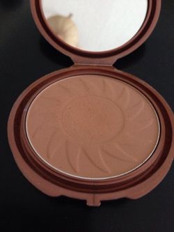 Bronzer