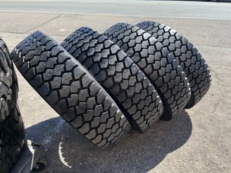 Goodyear 225/70/19.5