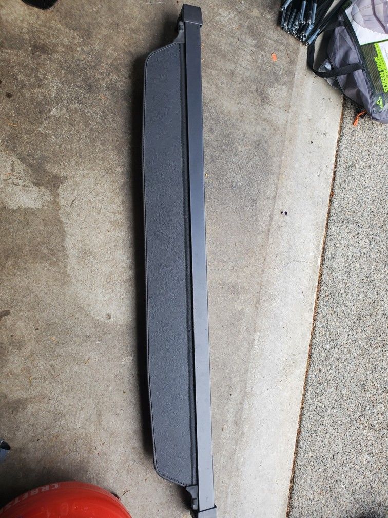 96 - 04 Nissan Pathfinder/infinti Qx4 Cargo Cover / Trunk Cover