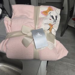 Disney Parks Minnie Ghost Throw - 50 in x 60 in