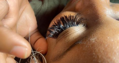 Eyelash extensions ‼️