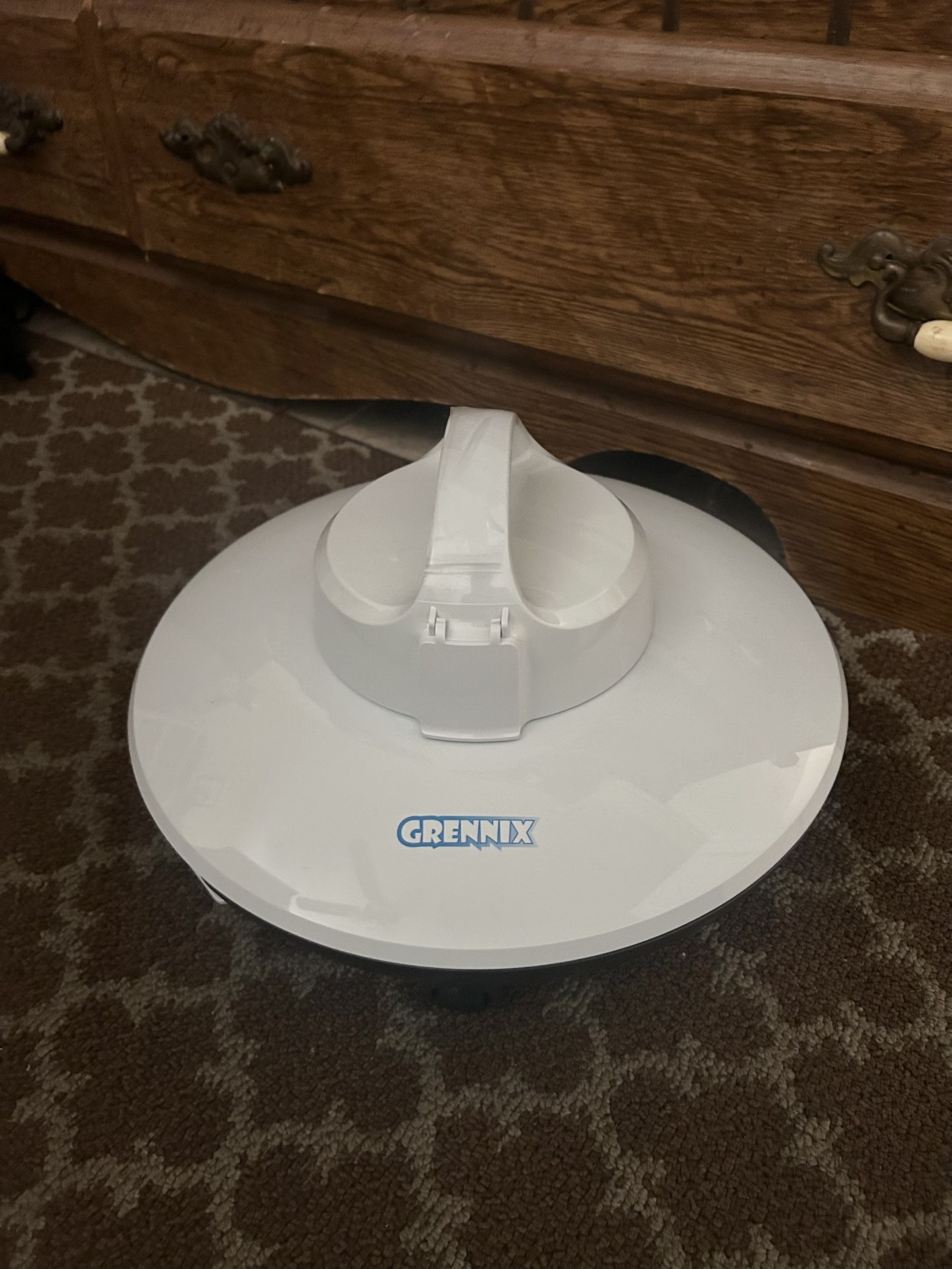 Grennix G900 Pool Robot – Perfect for Above/Inground Pools