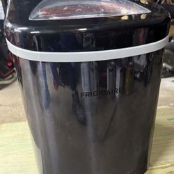 Frigidaire Ice Maker