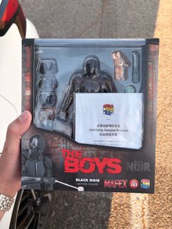 MAFEX 183 The Boys Black Noir