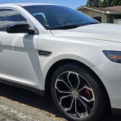 2013 Ford Taurus