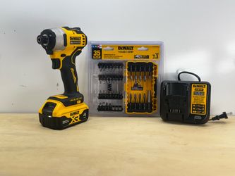 DEWALT DCF809 20V MAX Brushless Impact Driver Kit – New!