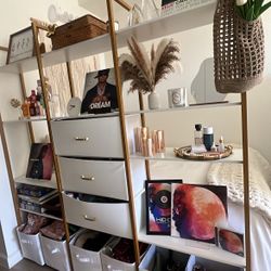 Shelving unit 