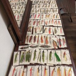 155 Beautiful Vintage Streamer Fishing Flies & Small Kit