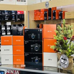 Sony A7 III Mirrorless Camera Kit