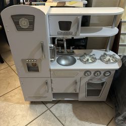 Kids Play Kitchen
