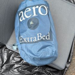 Aerobed Full size Inflatable Mattress