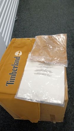New Men's Timberland Sweatpants & 2 T-shirts XXL