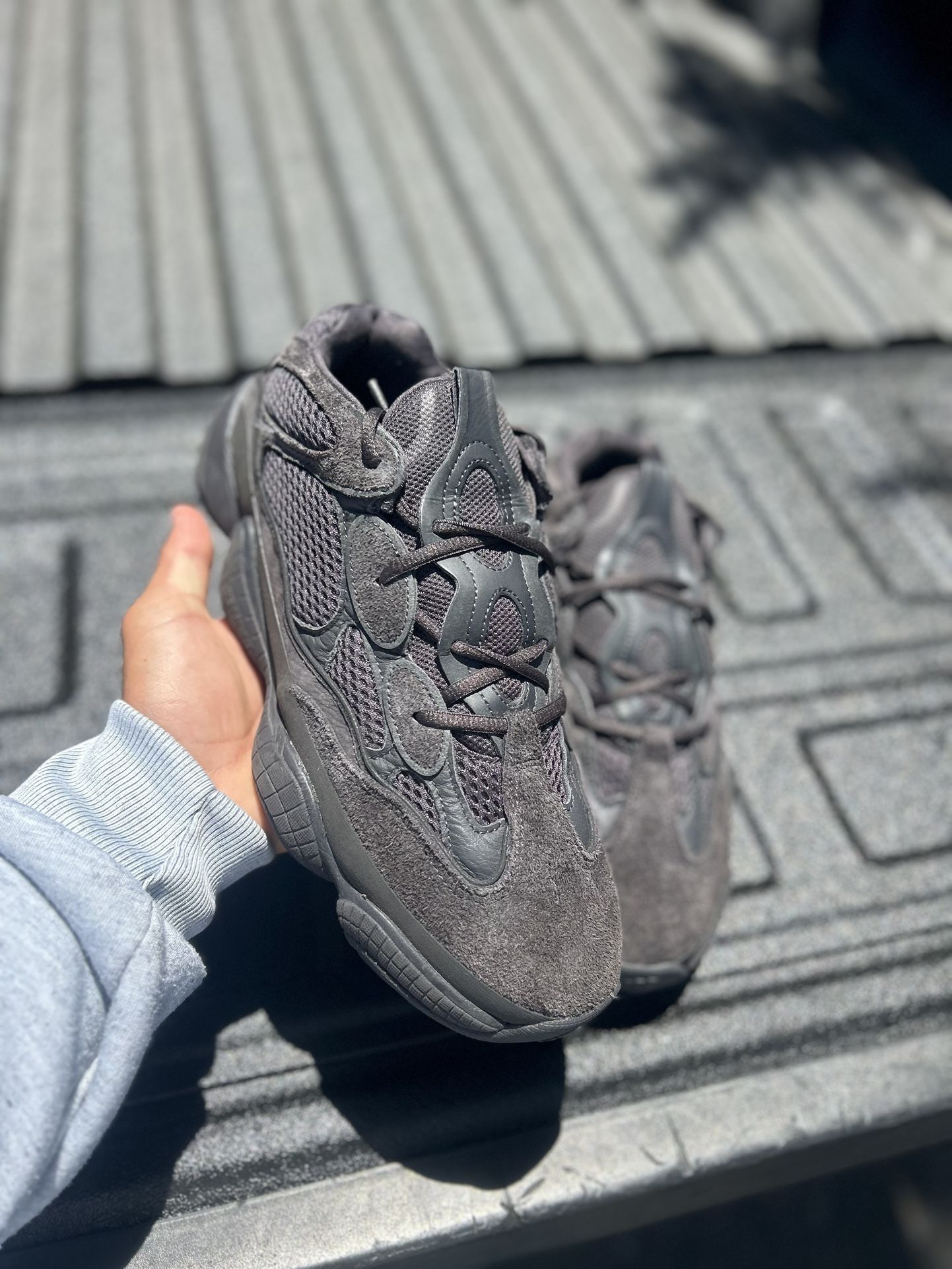 Utility Black 500s