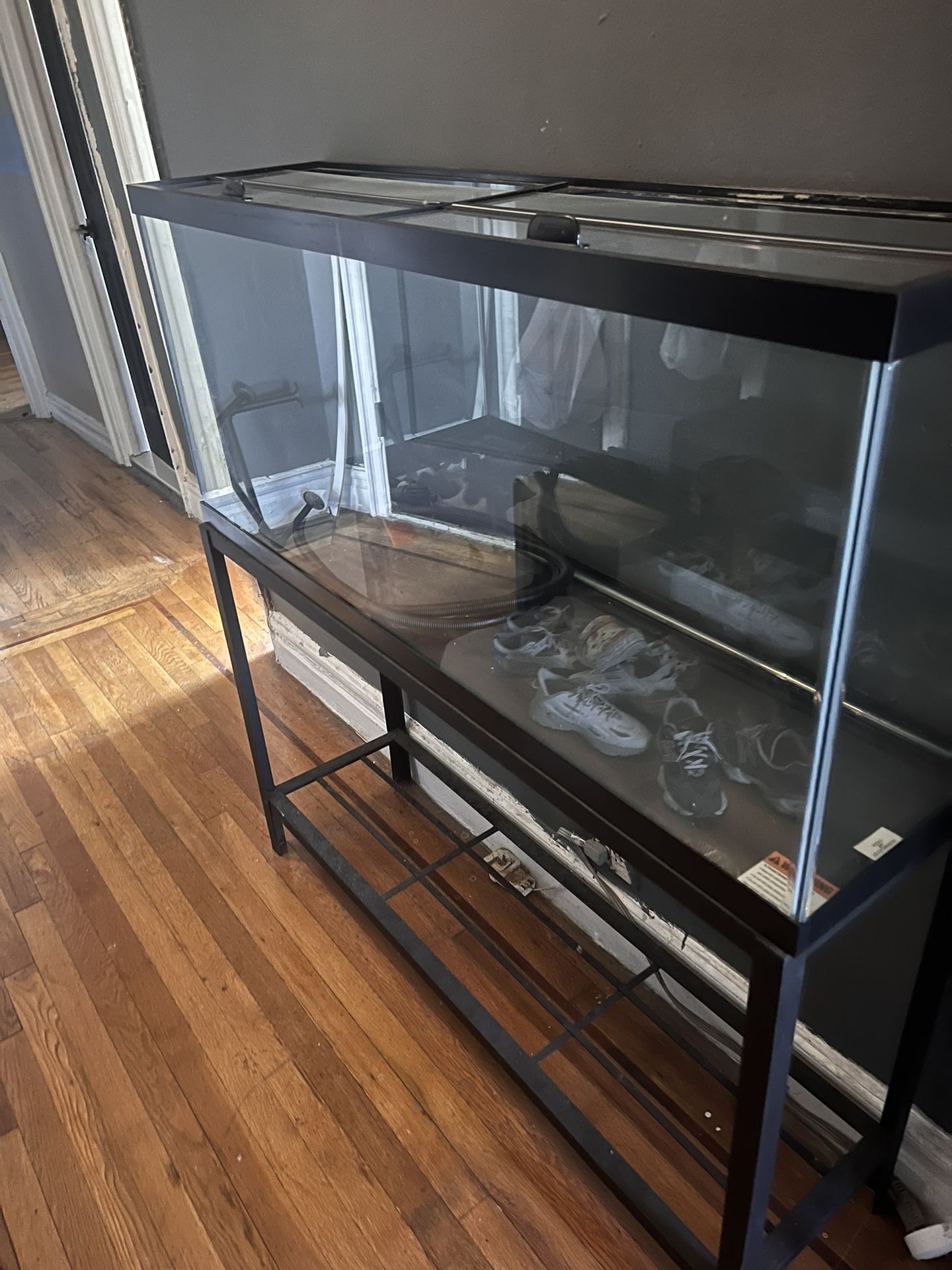 55 Gallon Fish Tank With Metal Stand