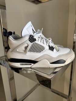Air Jordan 4 Retro Military Black