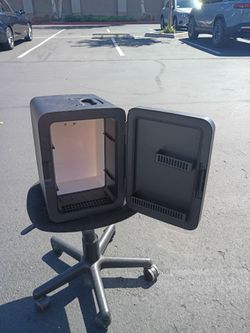 Frigidaire Mini Fridge