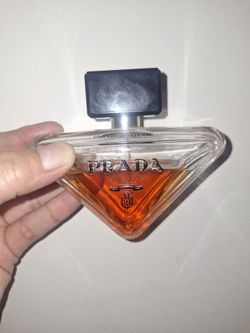 Prada intense perfume