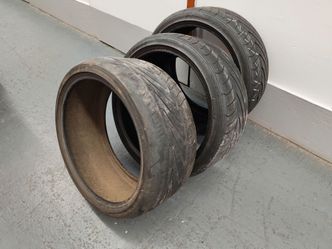 3 tires 245/25/19 nitto neogen
