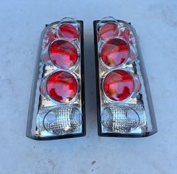 Chevrolet Express Gmc Savana 96-02  Taillights Luces Traseras Calaveras Focos Luces Tail Lights Chevy