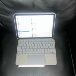 iPad Air 5th Gen New Conditions Lighly Used Comes With Case/keynoard And Apple Own