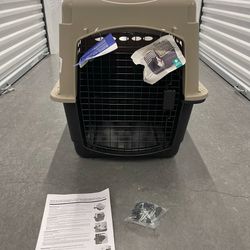 Brand New PetMate Vari Medium Dog Kennel Crate 28” 20 - 30 Pounds Taupe Black  