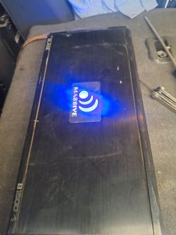 AMPLIFICADOR AMPLIFIER MASSIVE 1500 WATTS  4 CHANELS GOOD CONDICIÓN ABLO ESPAÑOL