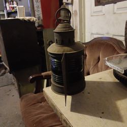 Green & Red Ship Lantern Good Cond