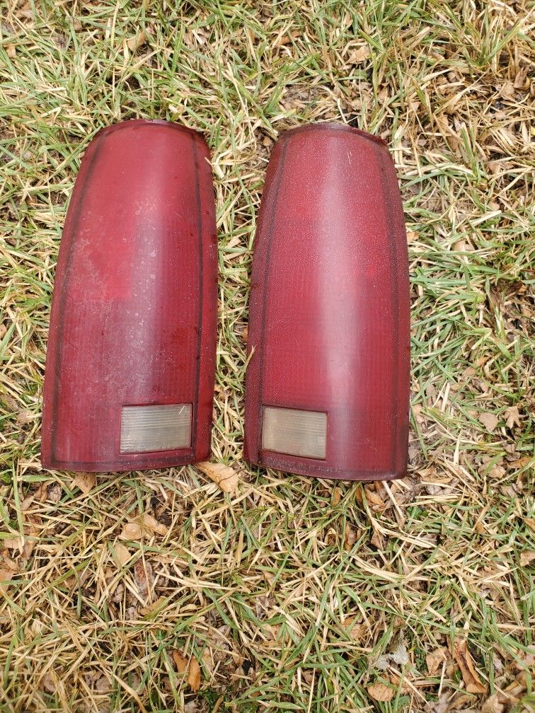 88-98 Chevrolet Ck 1500 Taillights 