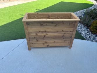 Cedar Planter Box - Sealed with Danish Oil