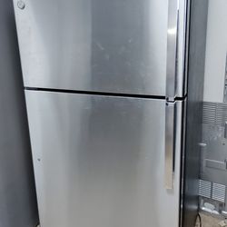 Kenmore refrigerator works great