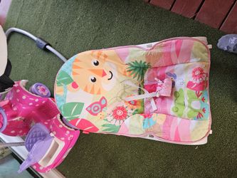 Fisher-Price Deluxe Infant-to-Toddler Rocker