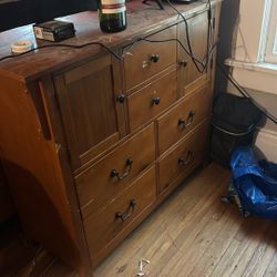 Dresser