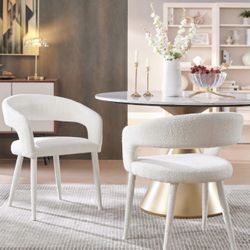 A set a four dining chairs